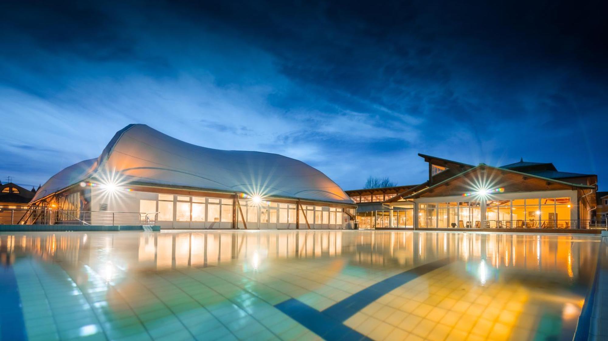 Aqua Hotel Termal Mosonmagyaróvár エクステリア 写真
