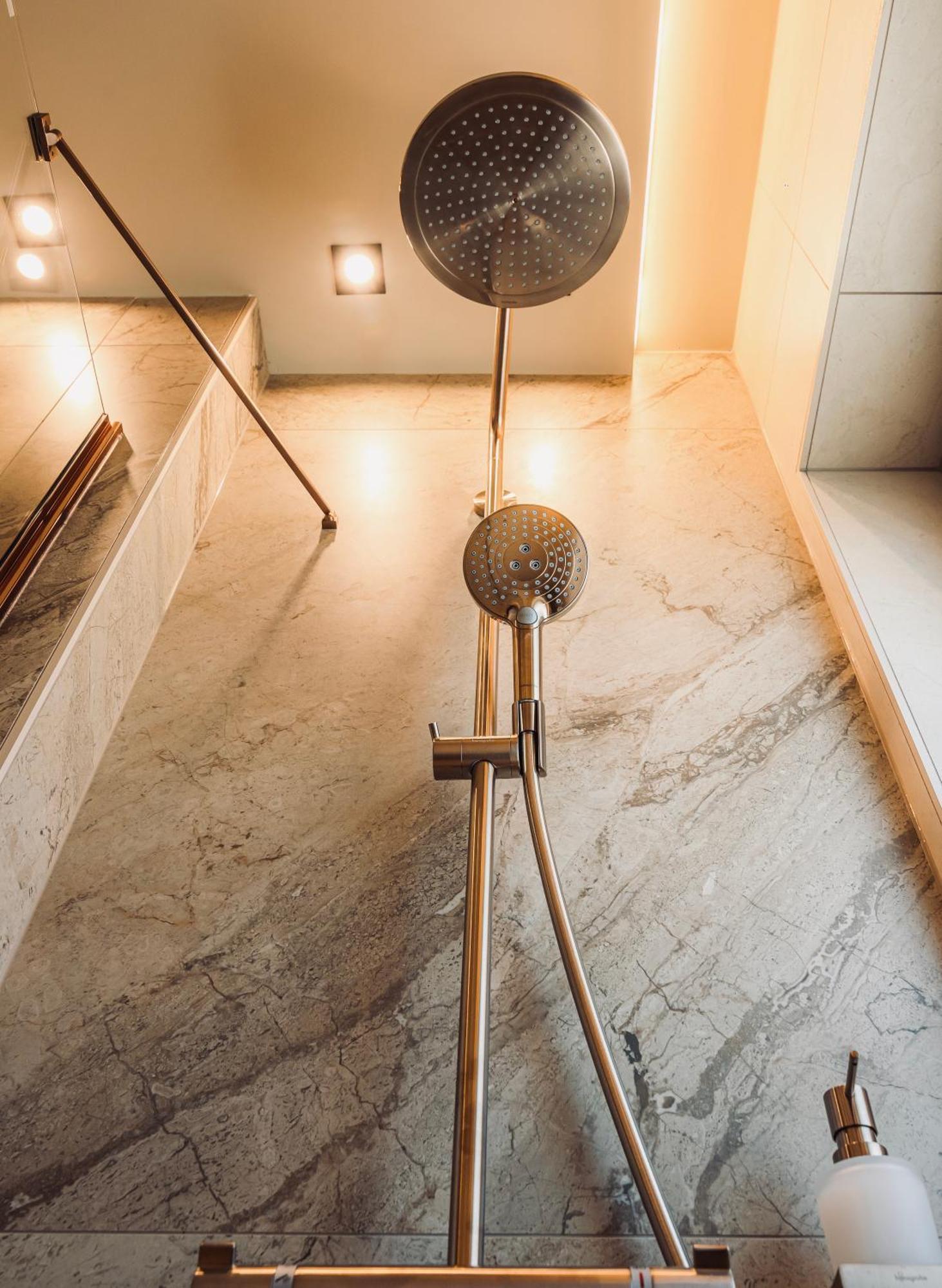 Aqua Hotel Termal Mosonmagyaróvár エクステリア 写真
